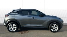 Nissan Juke 1.0 DiG-T 114 N-Connecta 5dr Petrol Hatchback